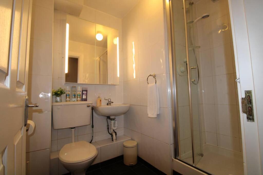 Апартаменты Large 3 Bed, Galway City Centre Экстерьер фото